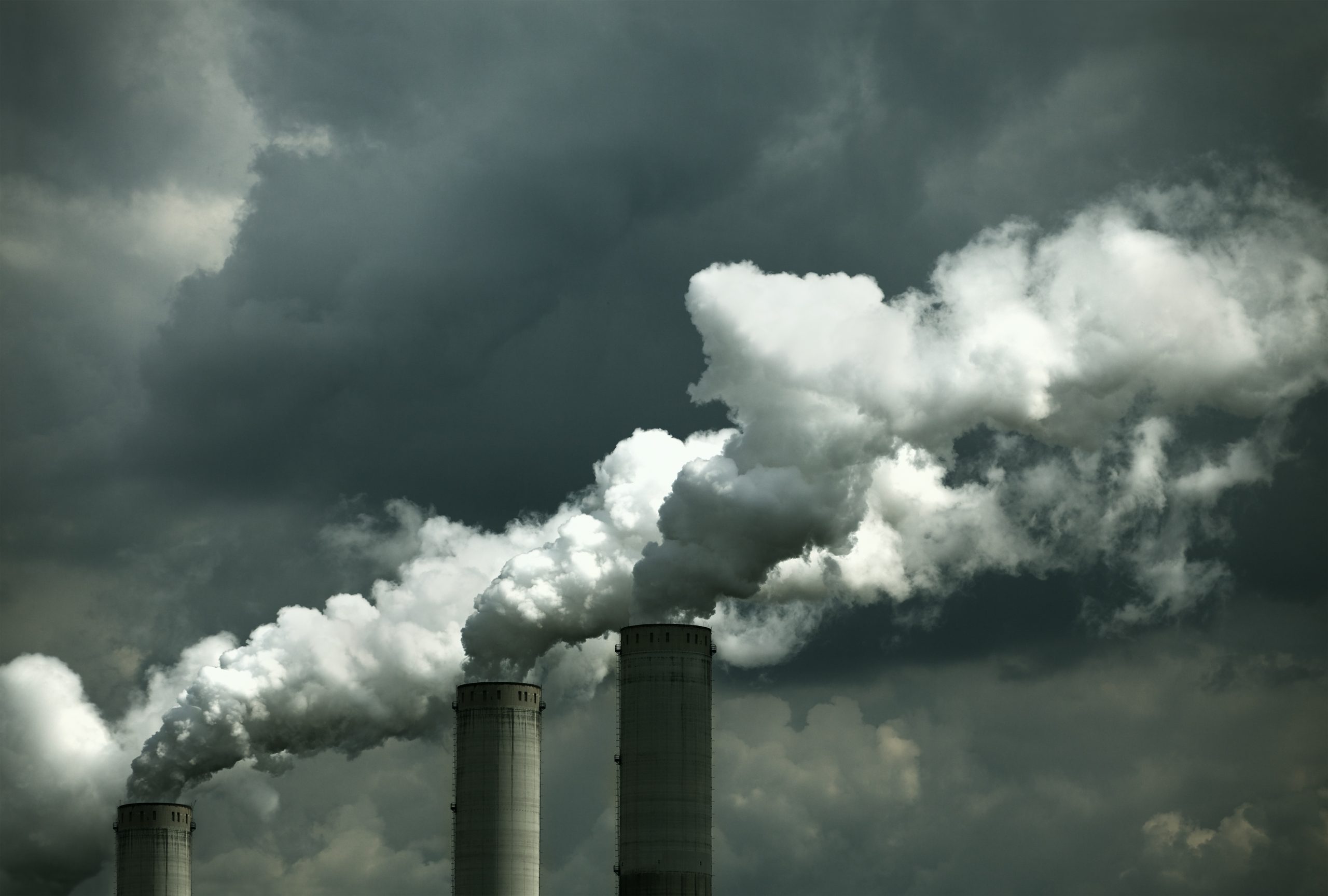 coal burning power plant chimneys